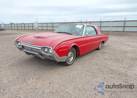 1961 Ford Thunderbird из США, поврежденный, VIN 1Y712146808